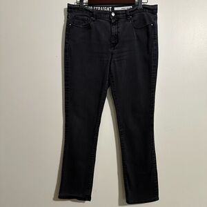 DKNY Jeans 5-Pocket Straight Leg Black Distressed Wash Mid-Rise Jeans, Size 8